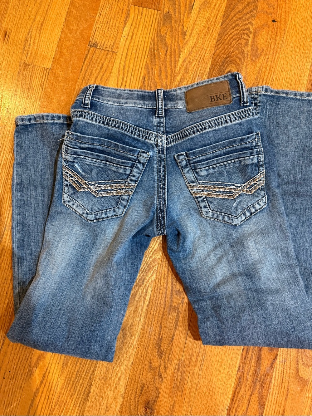 BKE Aiden Bootleg Jeans in Medium Blue Denim
